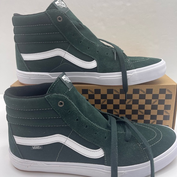 Vans Other - Men’s Men’s Vans Bmx Sk8-Hi
Dark Forest
VN000D3Q1CI Sneakers Maximum Cushioning